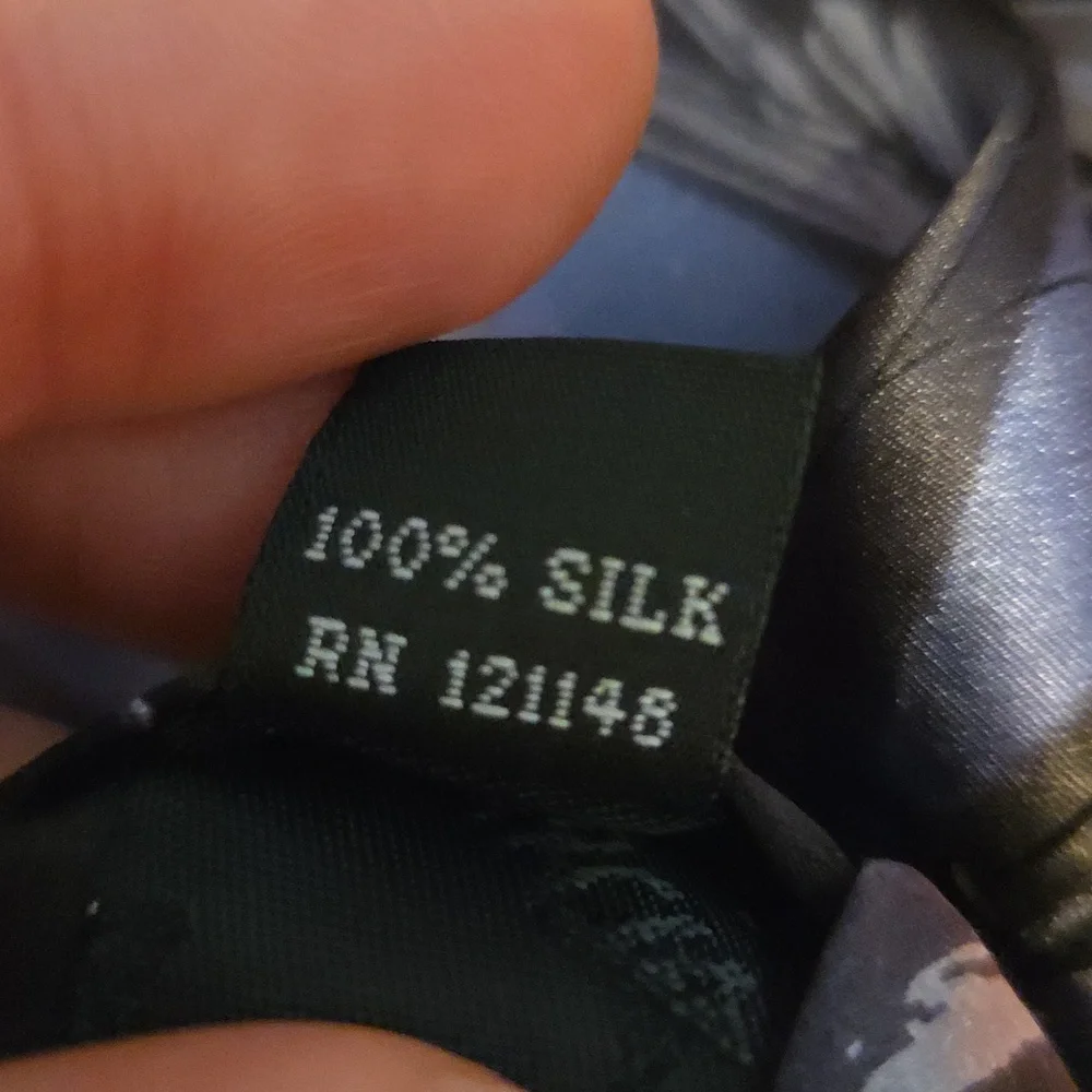 J GARCIA‎ Who Goes There? Silk Tie Skeleton